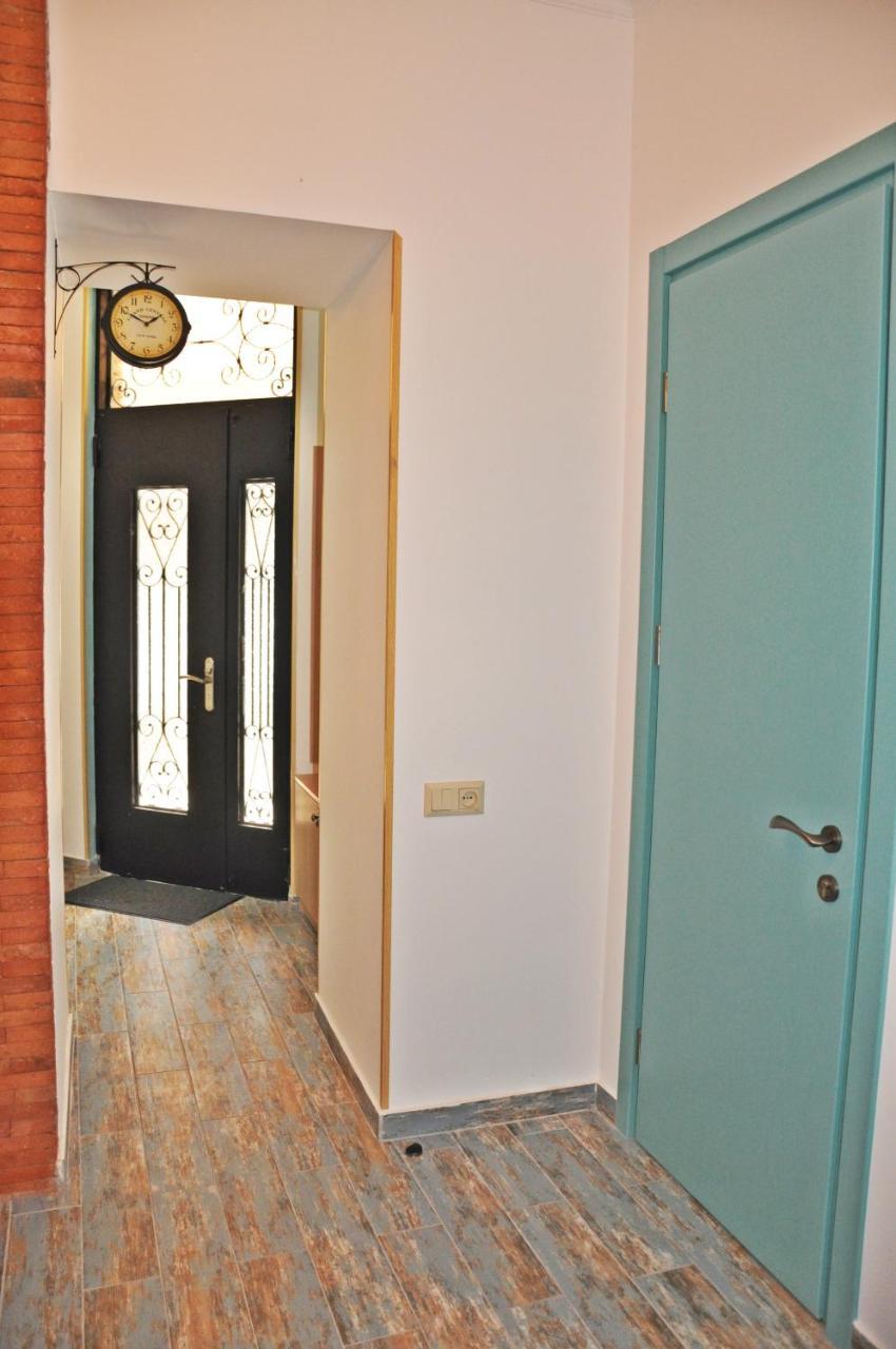 Comfortable Flat In Central Tbilisi Ngoại thất bức ảnh