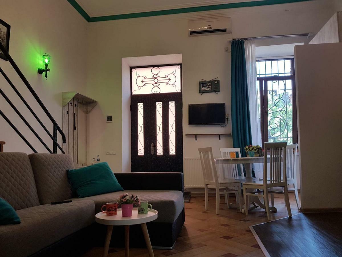 Comfortable Flat In Central Tbilisi Ngoại thất bức ảnh